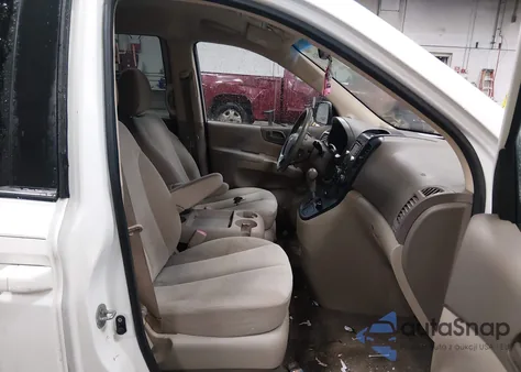 2011 Kia Sedona Lx z USA, uszkodzony, nr VIN KNDMG4C72B6373005